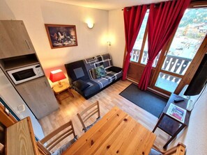 TV - Resort center, 4th floor, view resort, balcony, ski locker, 19m², Valfréjus (Valfréjus)