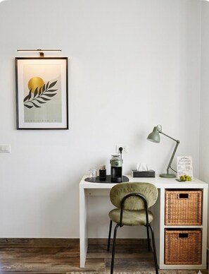 Interior - WelcHome Vitorchiano double room with balcony  (Vitorchiano)