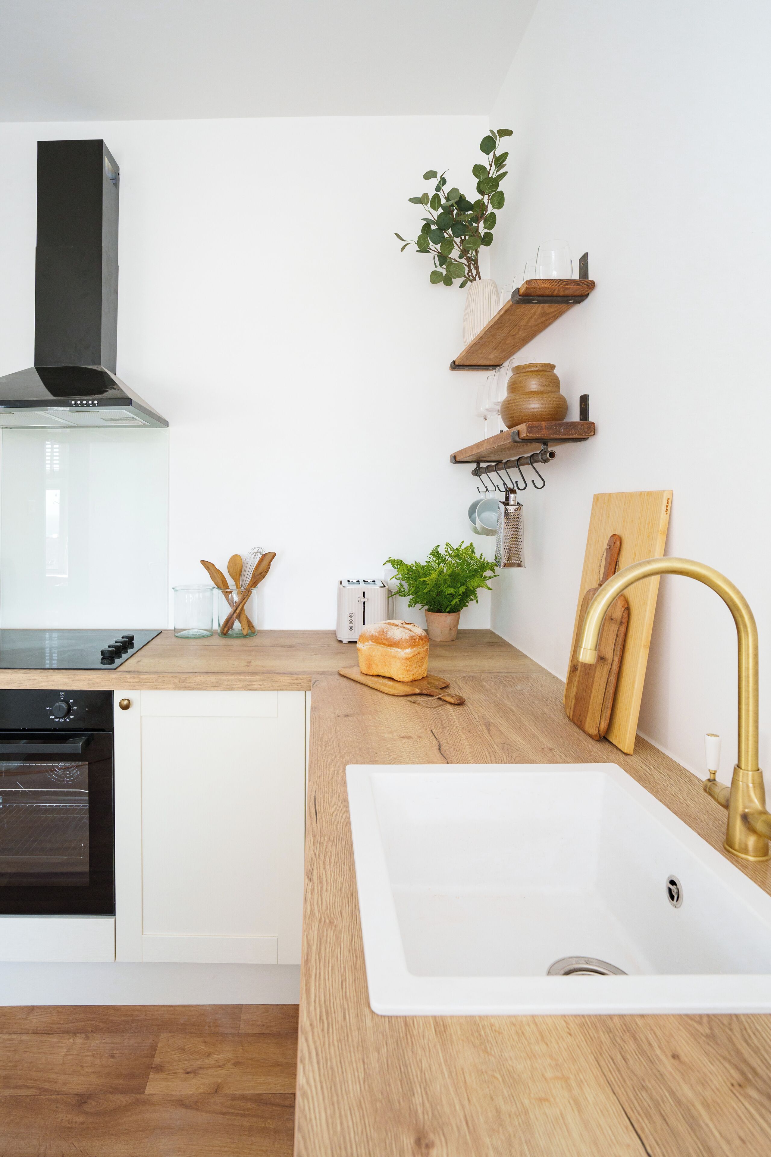 Classic Apartment | Private kitchen