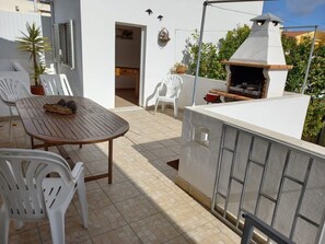 Outdoor dining - Maison de vacances "Casa Rocha" (Armação de Pêra)
