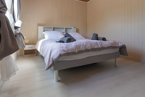 Quarto casal luxo, ar-condicionado, vista para o jardim | Roupas de cama premium, individualmente decorados
