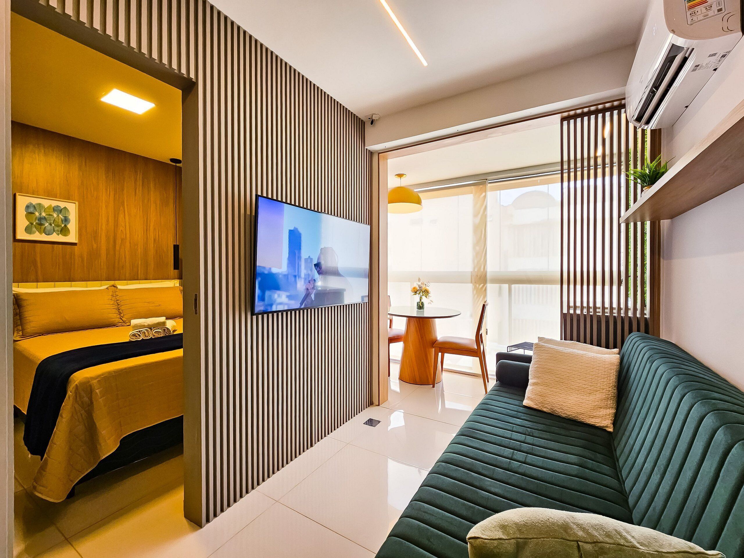 Bügeleisen/Bügelbrett, Internetzugang, Bettwäsche