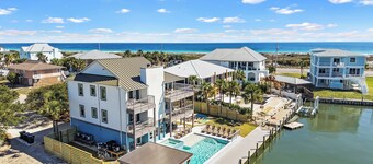 Luxe Beach Retreat: Private Pool, Spa and Dock!