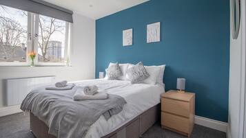 2 bedrooms, iron/ironing board, free WiFi, bed sheets