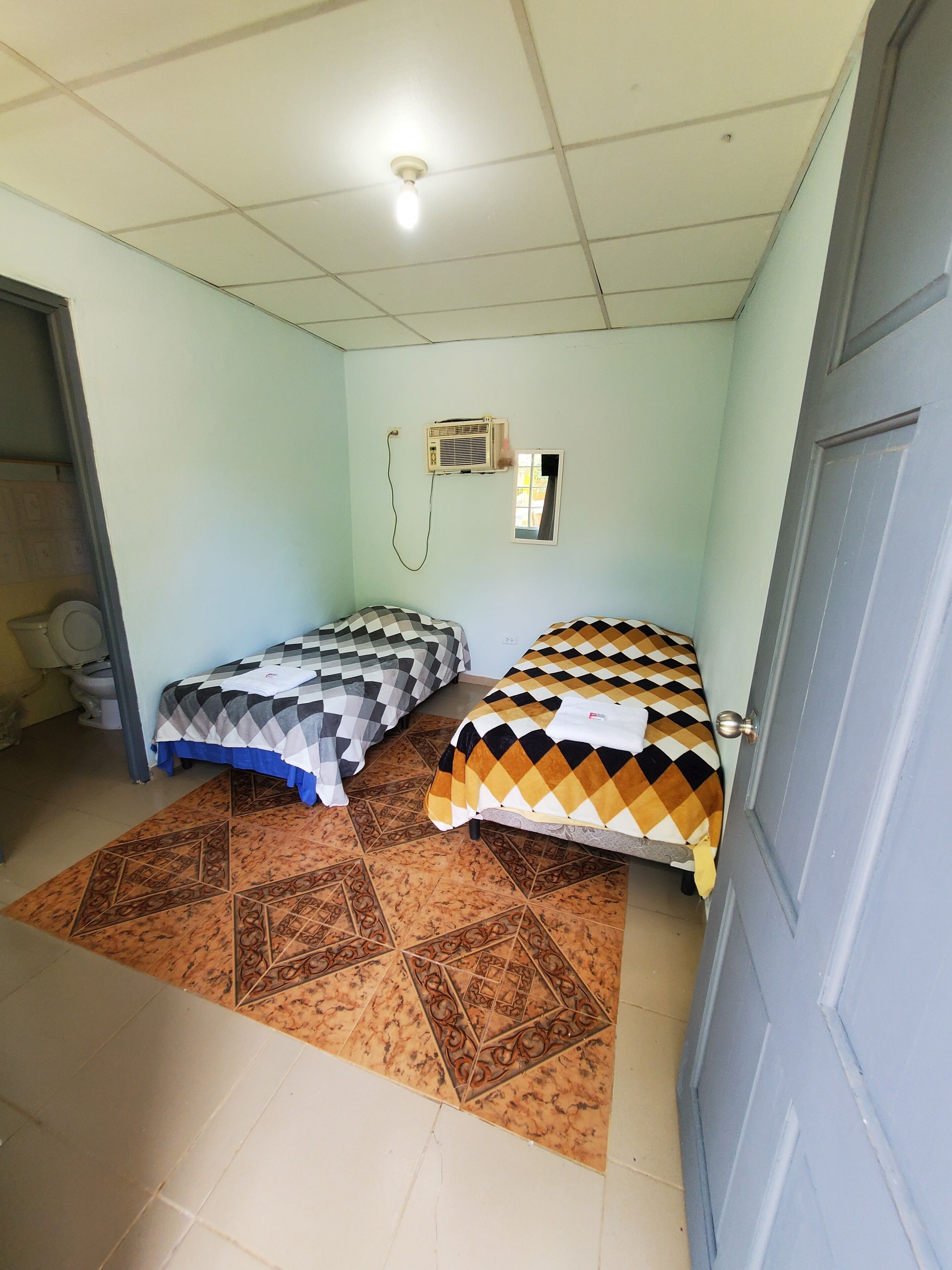 Basic Room | Individually decorated, individually furnished, laptop workspace