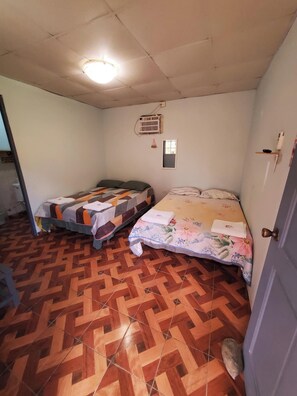 基础客房 | 特色装修、特色家居、笔记本电脑工作区、免费 WiFi