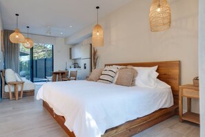 1 bedroom, iron/ironing board, WiFi, bed sheets - The Bungalows #5 - Lush Gardens & Pristine Lap Pool - Flamingo Beach (Playa Flamingo)