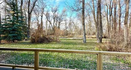 Beautiful Home Creekside