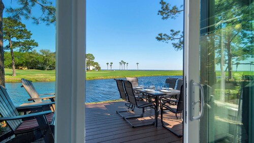 Waterfront Retreat in Sandestin w/ Golf Cart & Free Attraction Tickets!