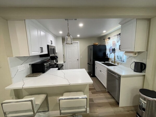 Microwave, oven, stovetop, dishwasher