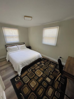 2 habitaciones, tabla de planchar con plancha y acceso a internet
