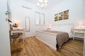 1 soverom, strykejern/-brett, wi-fi og sengetøy