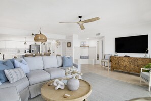 Smart TV - BRAND NEW RENTAL "Grace By The Sea" 🐟 A Pure Salt Property 🐟 (Orange Beach)