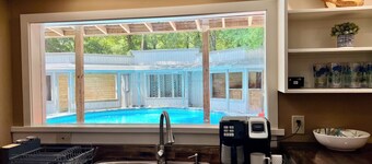 Summer Escape Pool+Hot Tub+Games Home in Keystone Heights, Pet friendly