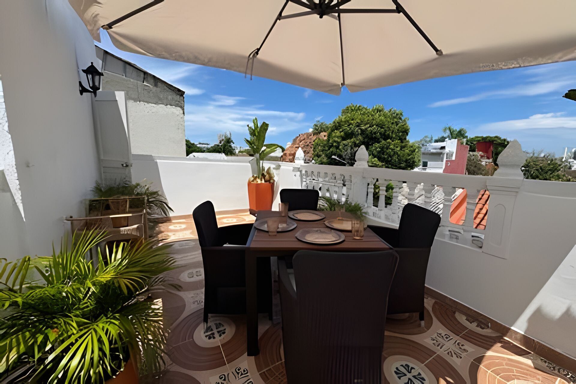 屋外ダイニングエリア