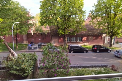 Spacious, stylishly furnished 3-room apartment near the Rhine