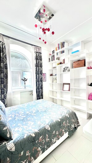 2 bedrooms, iron/ironing board, WiFi, bed sheets - Boutique by the sea (Positano)