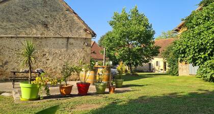 La Lauzerie, gite périgourdin avec piscine