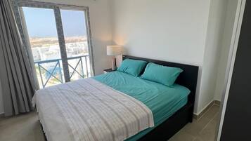 3 chambres, fer et planche Ă repasser, Wi-Fi, draps fournis