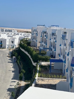 Exterior - Amazing New 3-bedroom chalet in Mountain View, Ras Elhekma ,North coast, Egypt (الإسكندرية)