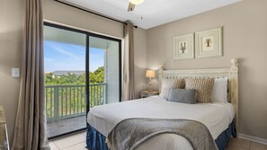 2 bedrooms, individually decorated, individually furnished - 2BR Steps to Sand Pool, Near Pier Park + Free Attraction Tickets! (Panama City Beach)