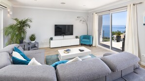 Living room - Apartment Overlooking Benagil Beach With Pool (Lagoa)
