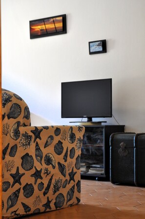 Interior - Relaxation a stone's throw from the sea. [Terrace] [Garage] (Zoagli)