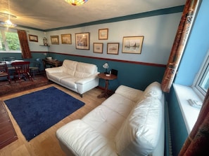 Cottage | Living area - 11 Penygroes (Holyhead)