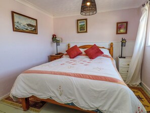 3 habitaciones, decoración personalizada y muebles diferentes 