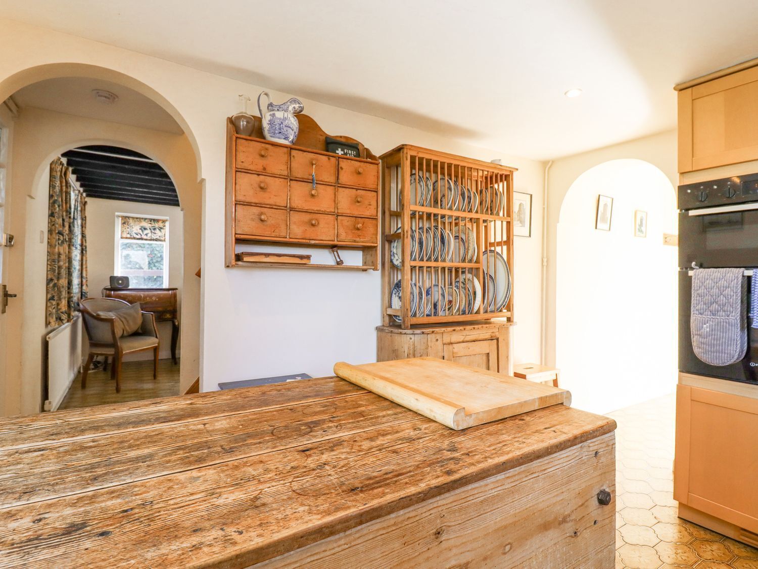 المنشأة من الداخل