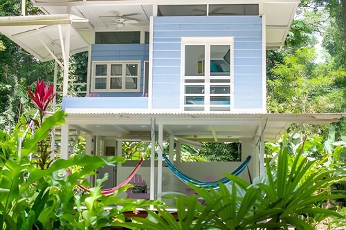 Casa Río Jungle Haven - Beach & Jungle Adventure