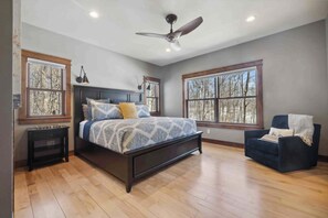 6 habitaciones, tabla de planchar con plancha, wifi y ropa de cama