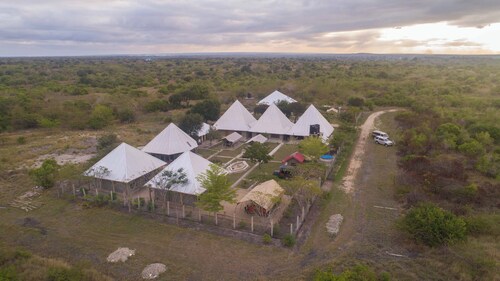 Welcoming 13-bedroom campground in Saadani National Park.