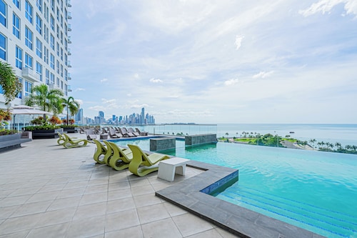 The Sands by Wynwood House