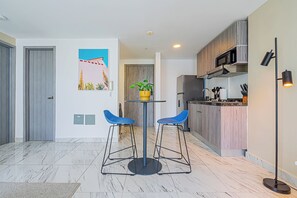 Apartment | Living area | Smart TV - The Sands by Wynwood House (Panama City)