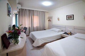 Room - Jinqilin Hostel (Shanghai Waigaoqiao Free Trade Zone) (Shanghai)