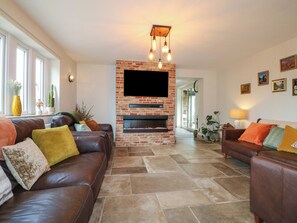 Living area - Cherry Tree Farm (Chesterfield)
