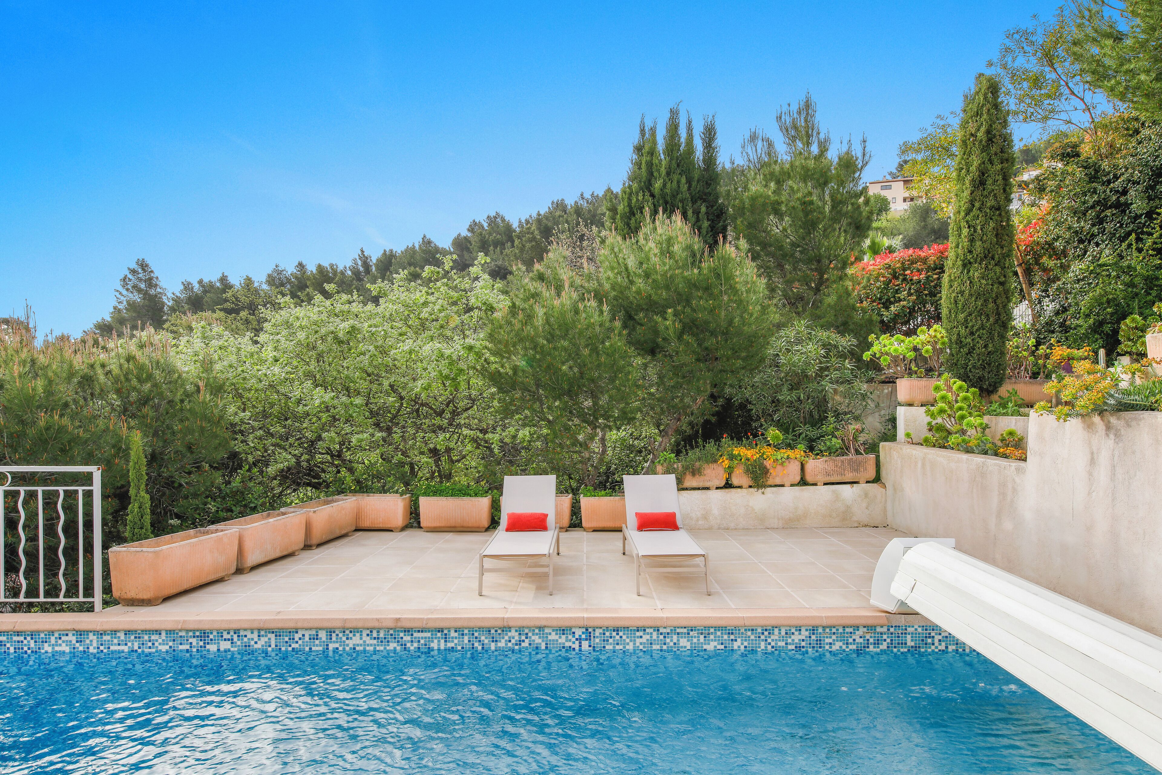 Piscine extérieure, piscine chauffée