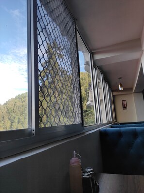 Breakfast, lunch and dinner served - Nature Heaven Homestay (Shimla)