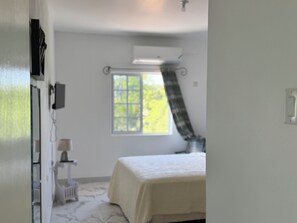 9 soverom, strykejern/-brett, wi-fi (inkludert) og sengetøy