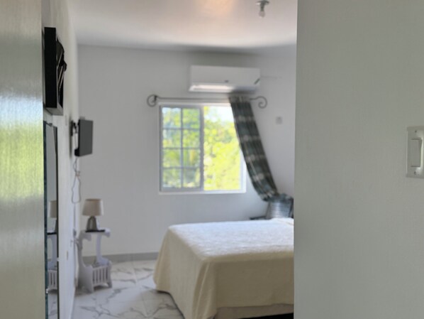 9 bedrooms, iron/ironing board, free WiFi, bed sheets