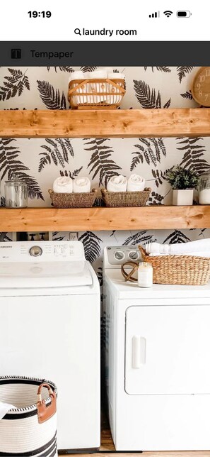 Interior - TheBreeze2022 is a spacious and welcoming holiday home different needs. (Clarendon Park)