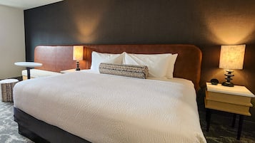 Deluxe-studio, 1 suuri parisänky, kaupunkinäköala | Egyptinpuuvillaiset lakanat, ylelliset vuodevaatteet