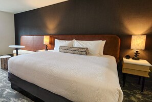 Studio Deluks, 1 Tempat Tidur King, pemandangan kota | Seprai katun Mesir, seprai premium, dan bantalan ekstra lembut
