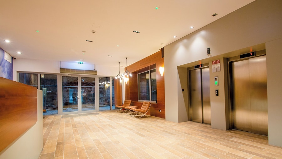 Waterlane Island Deluxe 5B by GrandApart