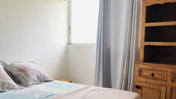 3 Schlafzimmer, Bügeleisen/Bügelbrett, WLAN, Bettwäsche