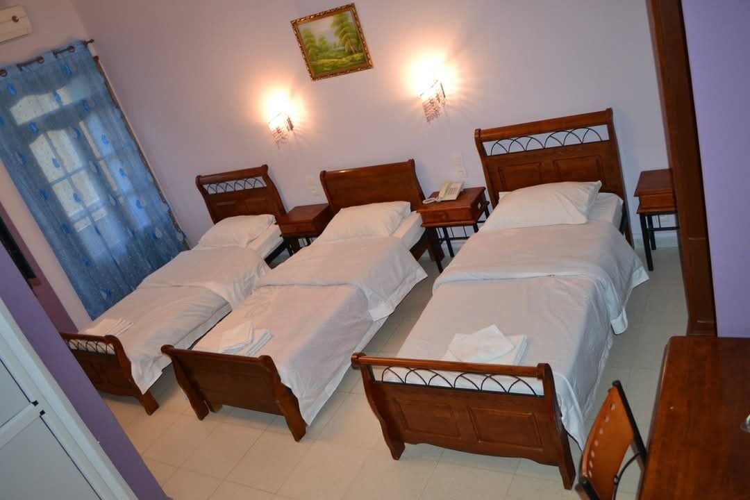 Bàn, khu vực làm việc phù hợp cho laptop 