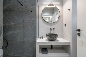 Căn hộ Deluxe, quang cảnh thành phố | Phòng tắm