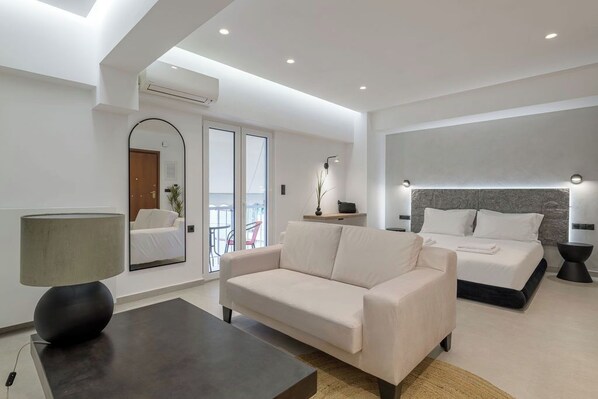 Deluxe-Apartment, Stadtblick | 1 Schlafzimmer, schallisolierte Zimmer, Bügeleisen/Bügelbrett