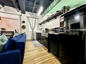 Comfort Apartment | Private kitchen | Fridge, microwave, oven, stovetop